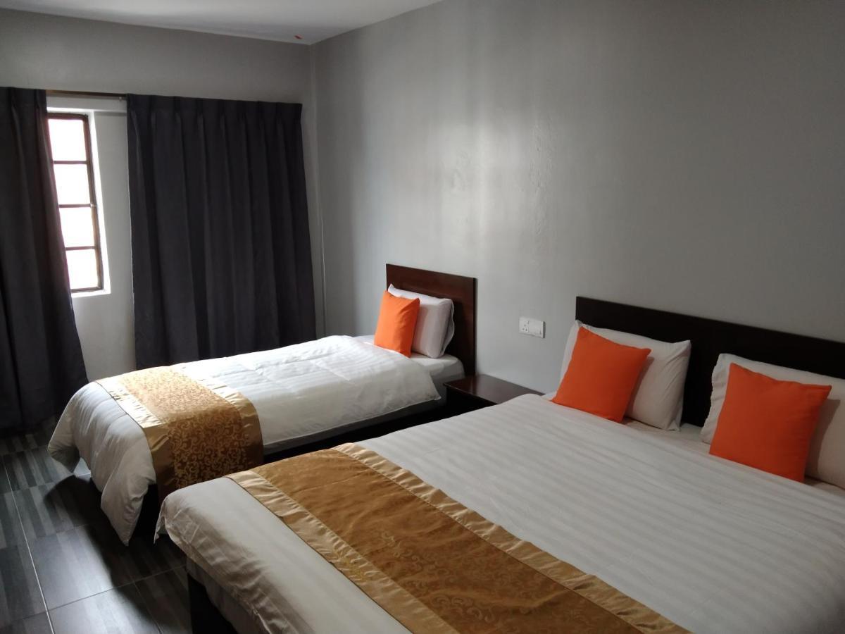 One World Hotel Kulai Exterior photo